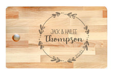 Load image into Gallery viewer, Large Beech Wood Chopping Board With Access Handle